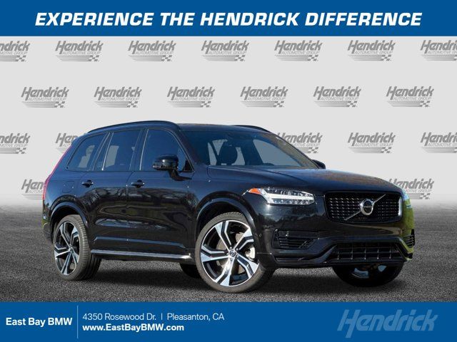 2022 Volvo XC90 Recharge Plug-In Hybrid R-Design