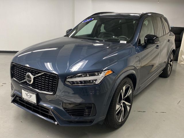 2022 Volvo XC90 Recharge Plug-In Hybrid R-Design