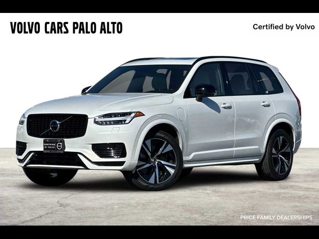 2022 Volvo XC90 Recharge Plug-In Hybrid R-Design