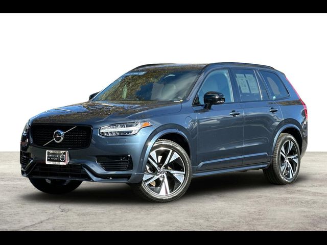 2022 Volvo XC90 Recharge Plug-In Hybrid R-Design