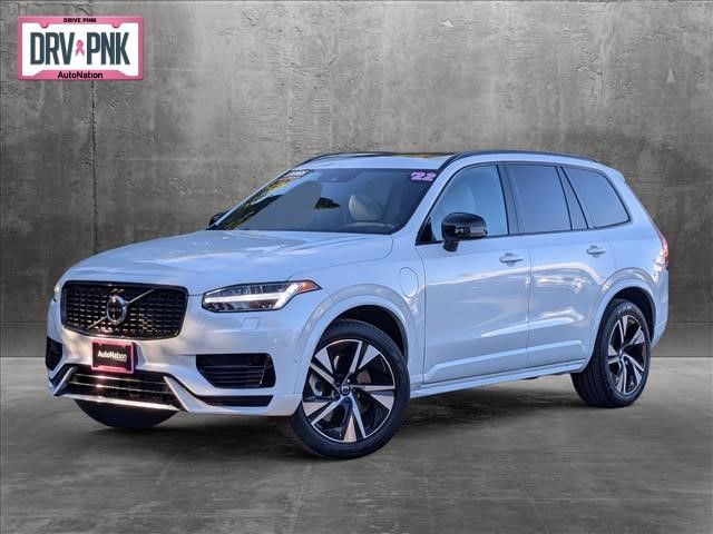 2022 Volvo XC90 Recharge Plug-In Hybrid R-Design