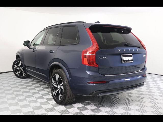 2022 Volvo XC90 Recharge Plug-In Hybrid R-Design