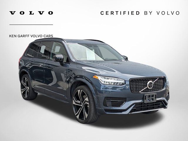 2022 Volvo XC90 Recharge Plug-In Hybrid R-Design