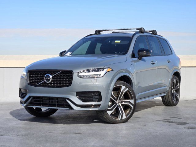 2022 Volvo XC90 Recharge Plug-In Hybrid R-Design