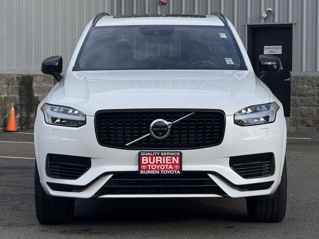 2022 Volvo XC90 Recharge Plug-In Hybrid R-Design