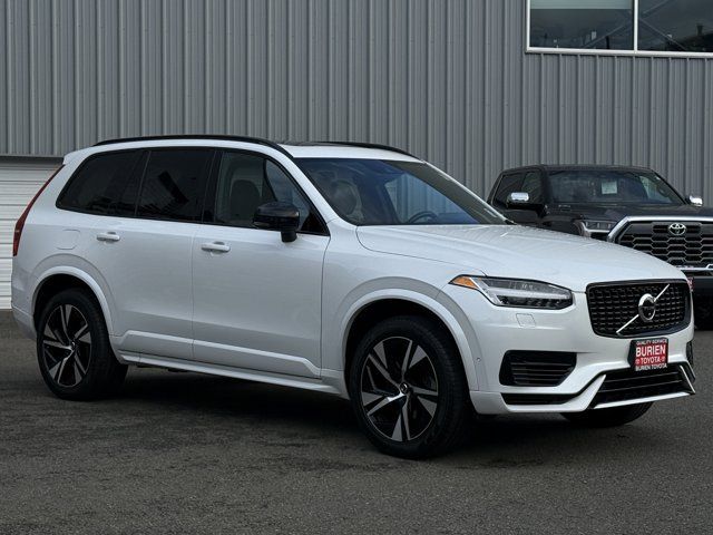 2022 Volvo XC90 Recharge Plug-In Hybrid R-Design