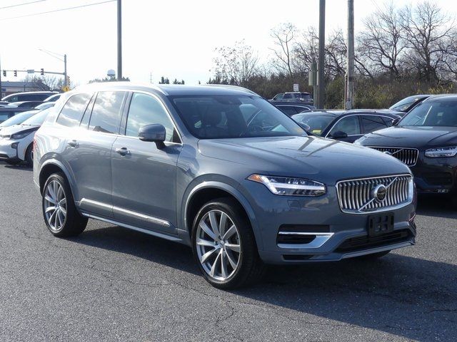 2022 Volvo XC90 Recharge Plug-In Hybrid Inscription