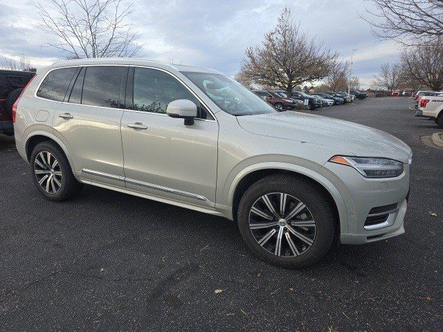 2022 Volvo XC90 Recharge Plug-In Hybrid Inscription