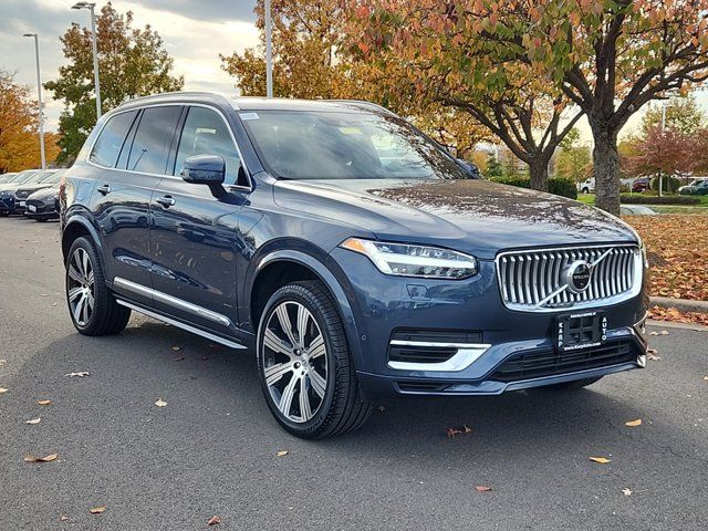 2022 Volvo XC90 Recharge Plug-In Hybrid Inscription