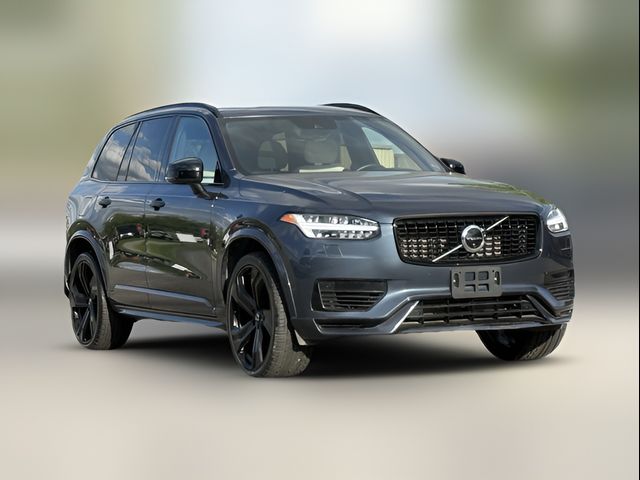 2022 Volvo XC90 Recharge Plug-In Hybrid R-Design