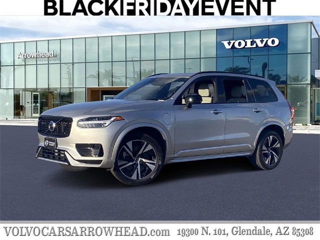 2022 Volvo XC90 Recharge Plug-In Hybrid R-Design