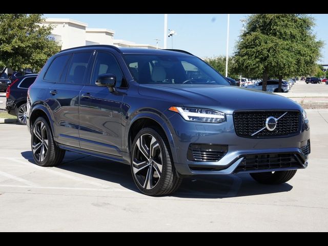 2022 Volvo XC90 Recharge Plug-In Hybrid R-Design