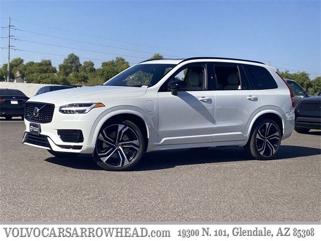 2022 Volvo XC90 Recharge Plug-In Hybrid R-Design