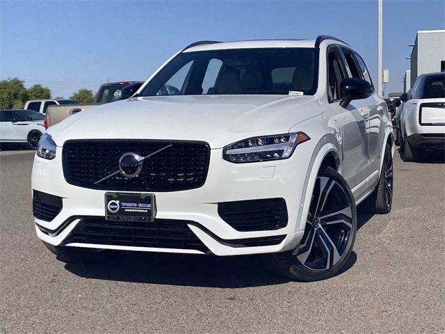 2022 Volvo XC90 Recharge Plug-In Hybrid R-Design