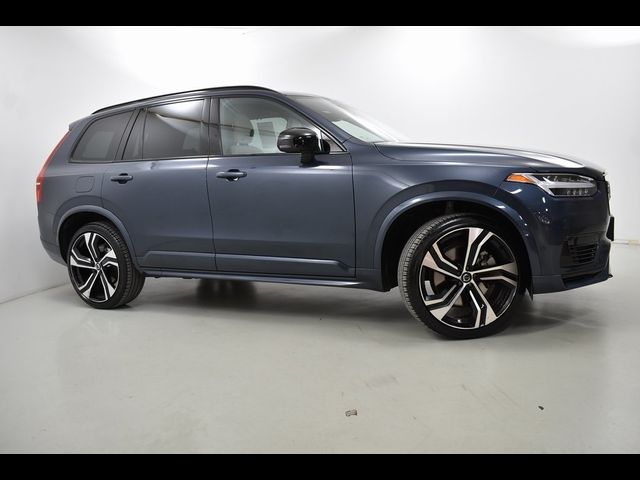 2022 Volvo XC90 Recharge Plug-In Hybrid R-Design