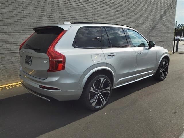 2022 Volvo XC90 Recharge Plug-In Hybrid R-Design