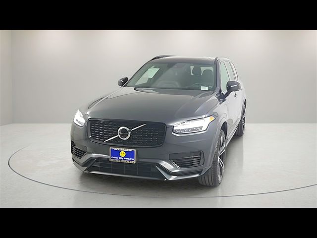 2022 Volvo XC90 Recharge Plug-In Hybrid R-Design