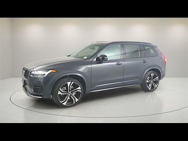 2022 Volvo XC90 Recharge Plug-In Hybrid R-Design