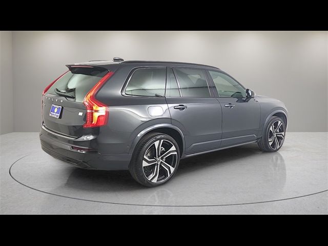 2022 Volvo XC90 Recharge R-Design