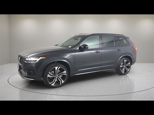 2022 Volvo XC90 Recharge R-Design