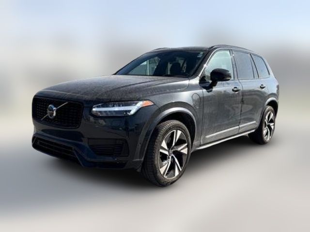 2022 Volvo XC90 Recharge Plug-In Hybrid R-Design