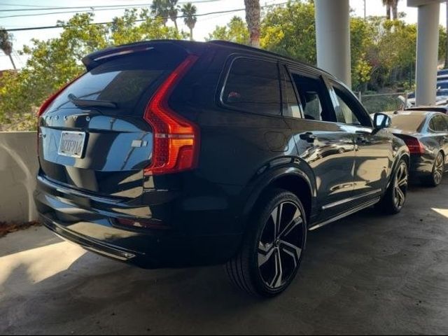 2022 Volvo XC90 Recharge Plug-In Hybrid R-Design