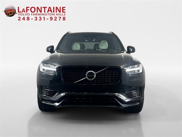 2022 Volvo XC90 Recharge Plug-In Hybrid R-Design