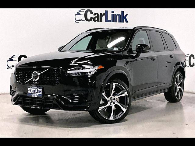 2022 Volvo XC90 Recharge Plug-In Hybrid R-Design