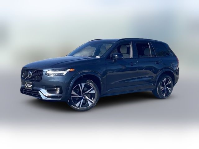 2022 Volvo XC90 Recharge Plug-In Hybrid R-Design