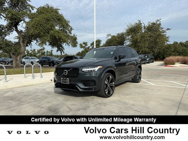 2022 Volvo XC90 Recharge Plug-In Hybrid R-Design