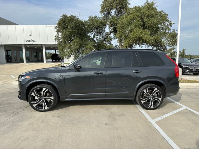 2022 Volvo XC90 Recharge Plug-In Hybrid R-Design