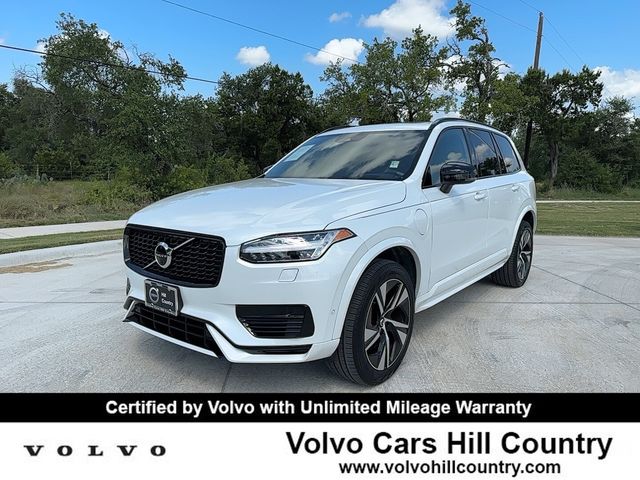 2022 Volvo XC90 Recharge Plug-In Hybrid R-Design