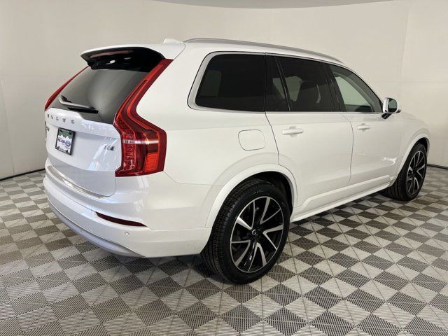 2022 Volvo XC90 Momentum