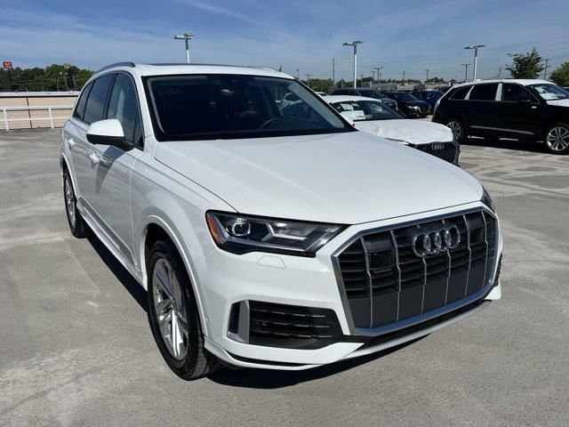 2023 Audi Q7 Premium Plus