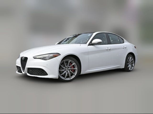 2023 Alfa Romeo Giulia Base