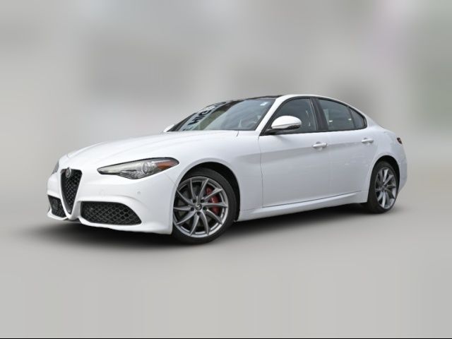 2023 Alfa Romeo Giulia Base