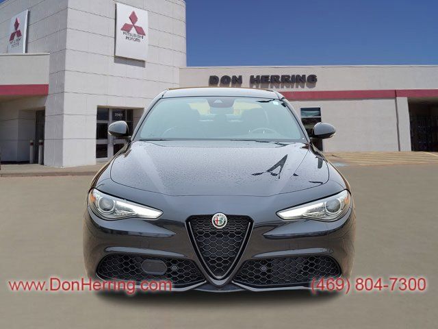 2023 Alfa Romeo Giulia Base