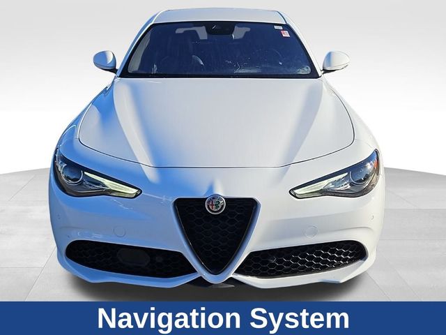 2023 Alfa Romeo Giulia Base