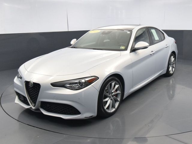 2023 Alfa Romeo Giulia Base