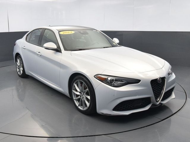 2023 Alfa Romeo Giulia Base