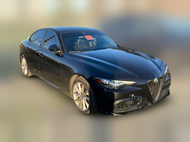 2023 Alfa Romeo Giulia Base