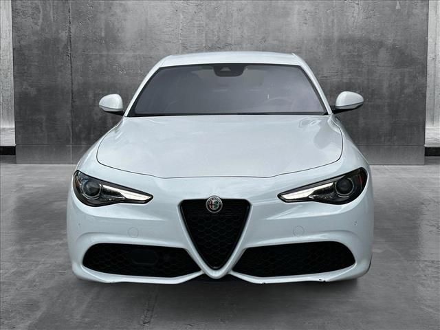 2023 Alfa Romeo Giulia Base