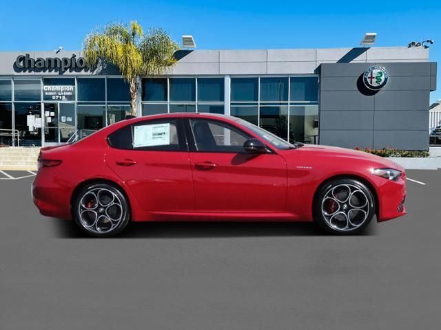 2023 Alfa Romeo Giulia Veloce