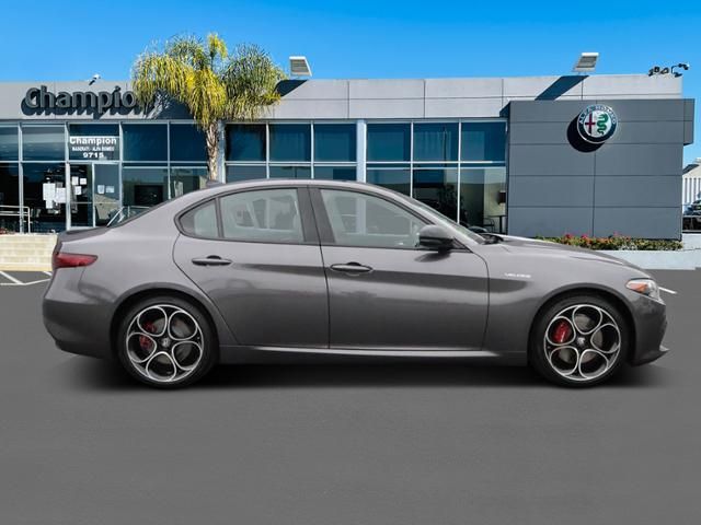 2023 Alfa Romeo Giulia Veloce