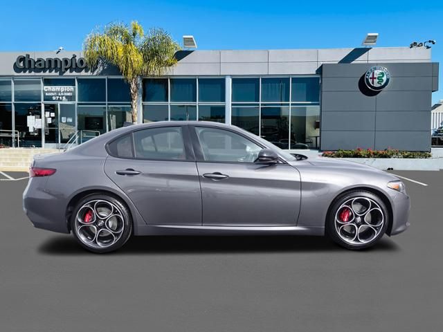 2023 Alfa Romeo Giulia Veloce