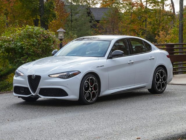 2023 Alfa Romeo Giulia Base