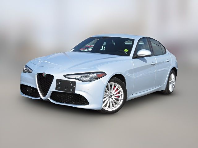 2023 Alfa Romeo Giulia Base