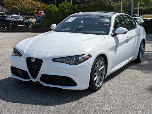 2023 Alfa Romeo Giulia Base