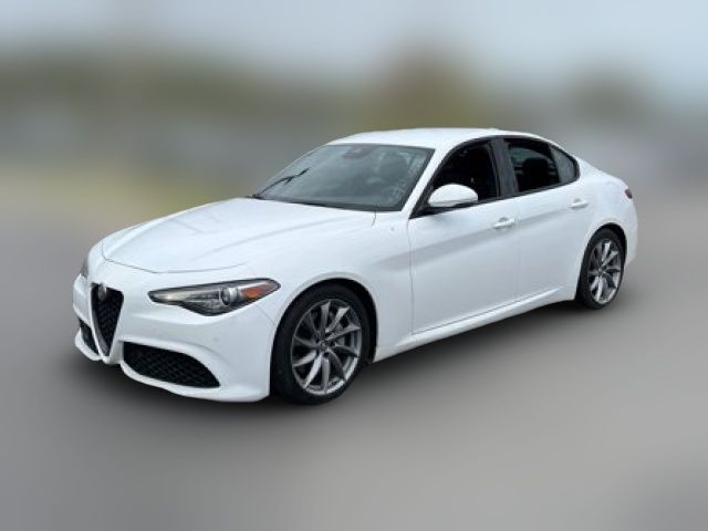 2023 Alfa Romeo Giulia Base