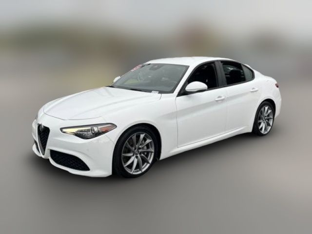 2023 Alfa Romeo Giulia Base